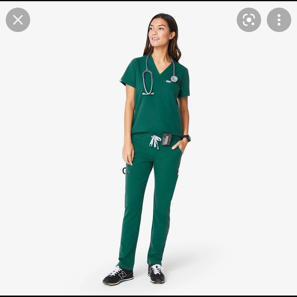 FIGS hunter green scrub top and bottom